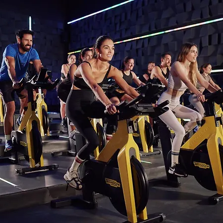 Calderona Wellness فندق