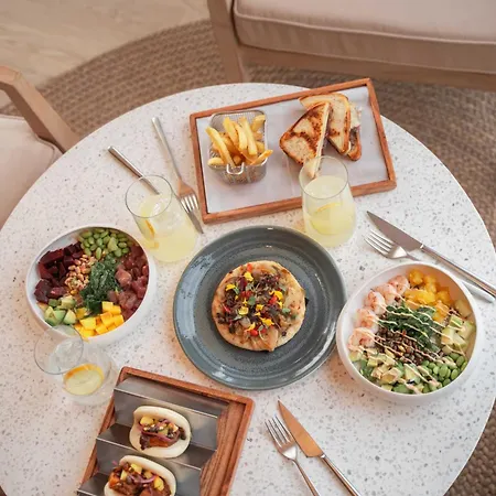 Calderona Wellness فندق